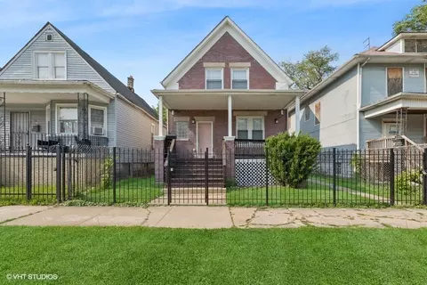 26 W 114th St, Chicago, IL 60628