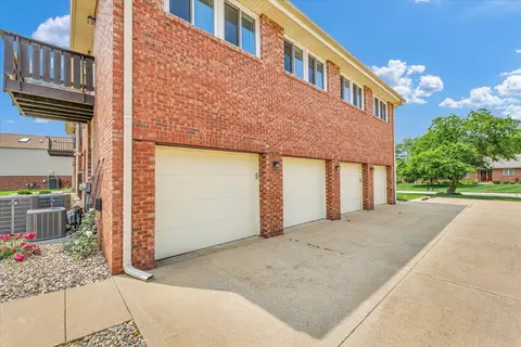 Exterior - 8 Fields E #8, Champaign, IL 61822 photo 4 of 4