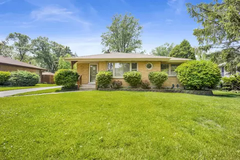 648 S Illinois Ave, Villa Park, IL 60181