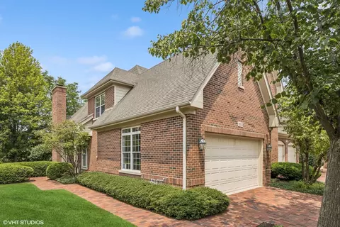1012 Hickory Dr, Western Springs, IL 60558