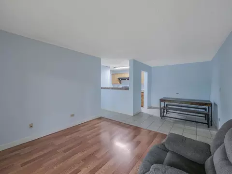 Living - 5600 Astor Ln #202, Rolling Meadows, IL 60008 photo 2 of 3