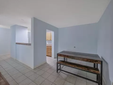 Dining - 5600 Astor Ln #202, Rolling Meadows, IL 60008 photo 1 of 1