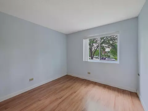 Bedroom - 5600 Astor Ln #202, Rolling Meadows, IL 60008 photo 1 of 3