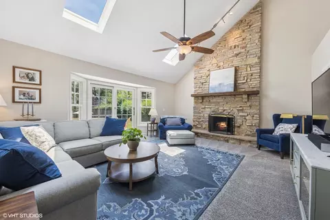Living - 1808 Beloit Ct, Naperville, IL 60565 photo 1 of 4