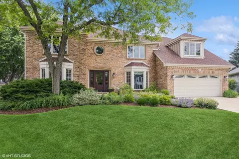Exterior - 1808 Beloit Ct, Naperville, IL 60565 photo 2 of 8