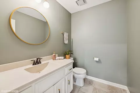 Bath - 1808 Beloit Ct, Naperville, IL 60565 photo 1 of 4
