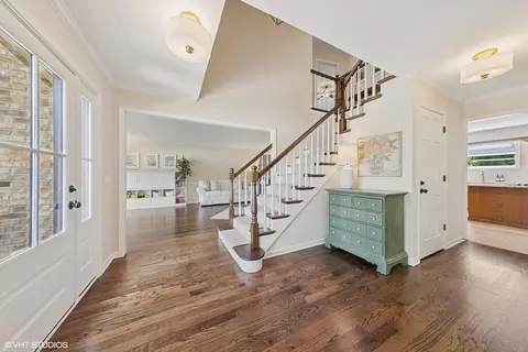 Entry Way - 1808 Beloit Ct, Naperville, IL 60565 photo 2 of 4