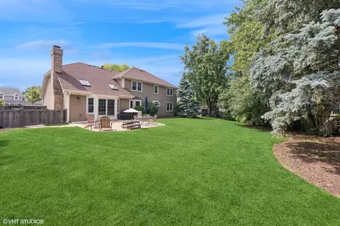 Exterior - 1808 Beloit Ct, Naperville, IL 60565 photo 3 of 8