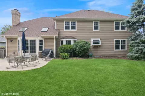 Exterior - 1808 Beloit Ct, Naperville, IL 60565 photo 4 of 8