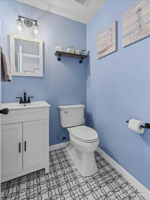 Bath - 1714 Tall Tree Ln, Johnsburg, IL 60051 photo 1 of 4