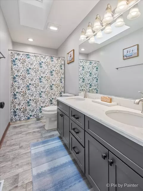 Bath - 1714 Tall Tree Ln, Johnsburg, IL 60051 photo 4 of 4