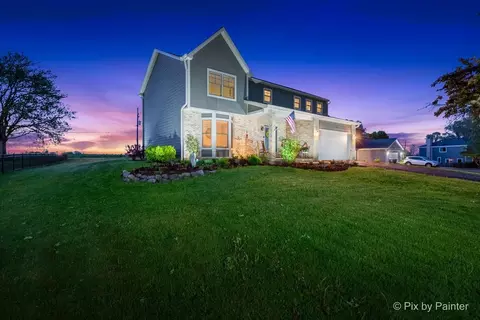 Exterior - 1714 Tall Tree Ln, Johnsburg, IL 60051 photo 7 of 12