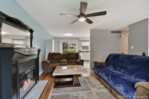 Living - 1113 Rolling Lane Rd, Johnsburg, IL 60051 photo 3 of 3
