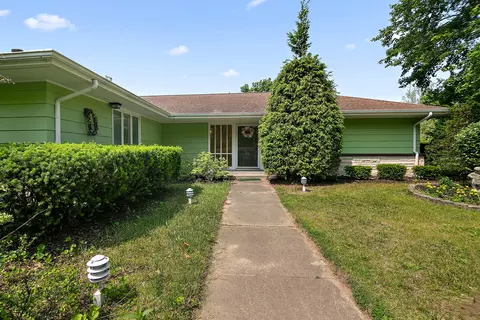 Exterior - 110 Julie Dr, Kankakee, IL 60901 photo 1 of 2