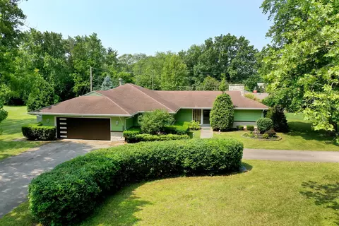 110 Julie Dr, Kankakee, IL 60901