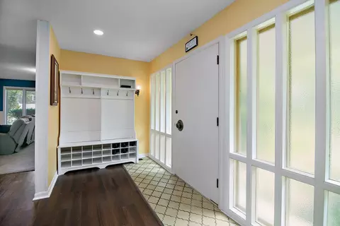 Entry Way - 110 Julie Dr, Kankakee, IL 60901 photo 1 of 2