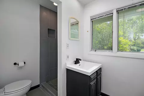 Bath - 110 Julie Dr, Kankakee, IL 60901 photo 1 of 5