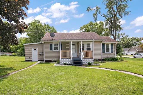 2110 Erzinger St, Kankakee, IL 60901