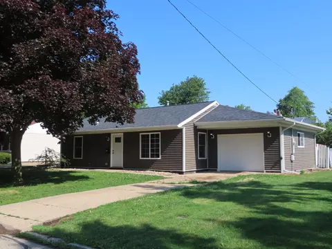 636 W Moore St, Ottawa, IL 61350