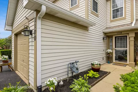 1100 Horizon Ridge Dr, Lake In The Hills, IL 60156