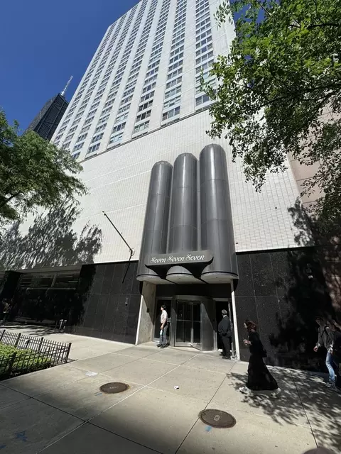 777 N Michigan Ave #2104, Chicago, IL 60611