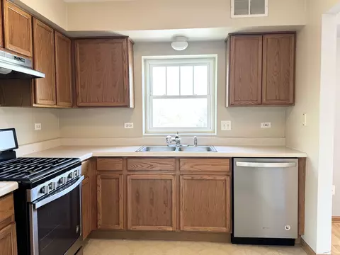 237 N Mill Rd #14, Addison, IL 60101 photo 4