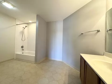 237 N Mill Rd #14, Addison, IL 60101 photo 12