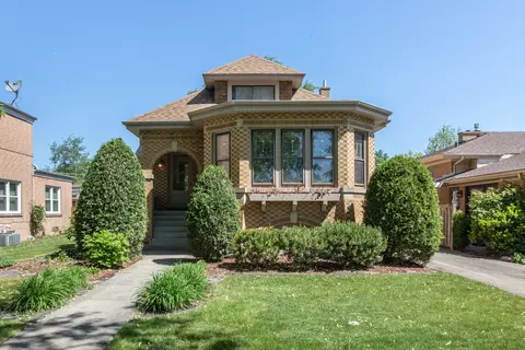 1806 Woodland Ave, Park Ridge, IL 60068