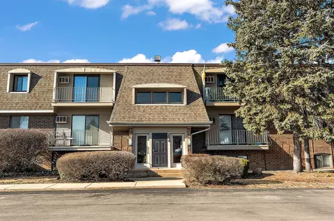 254 E Bailey Rd #M, Naperville, IL 60565