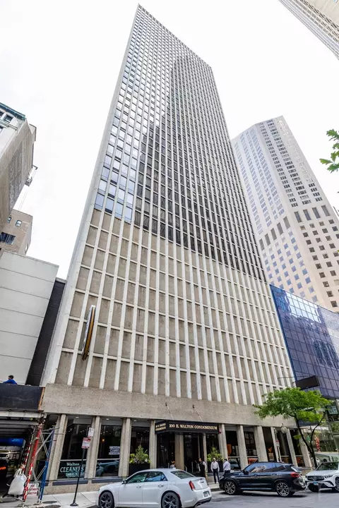 100 E Walton St #38H, Chicago, IL 60611