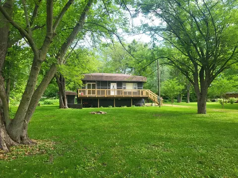2820 S Brooks Island Rd, Oregon, IL 61061