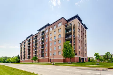 1199 E Port Clinton Rd #209, Vernon Hills, IL 60061