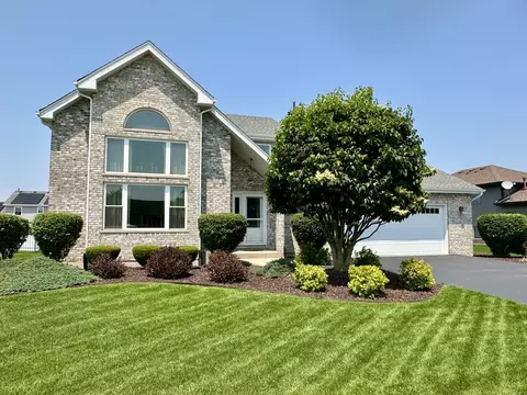 1561 Knight Ave, New Lenox, IL 60451