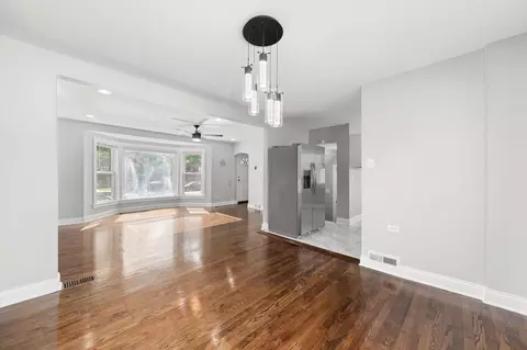 Living - 10342 S Eberhart Ave, Chicago, IL 60628 photo 2 of 6