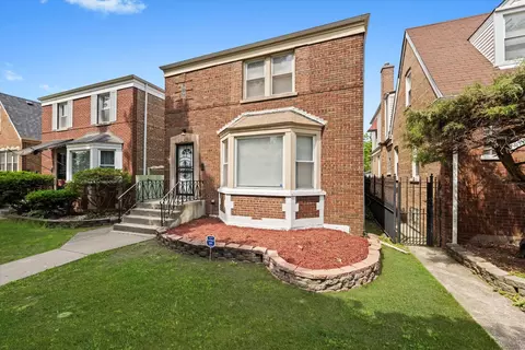 Exterior - 10342 S Eberhart Ave, Chicago, IL 60628 photo 3 of 8