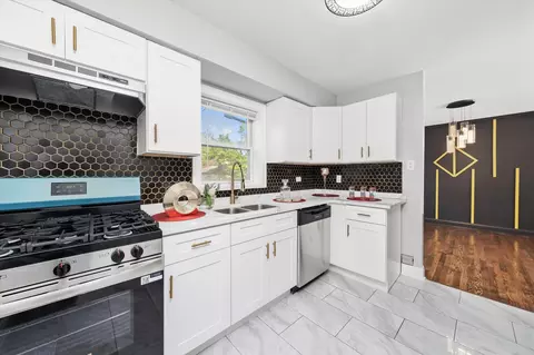 Kitchen - 10342 S Eberhart Ave, Chicago, IL 60628 photo 1 of 2