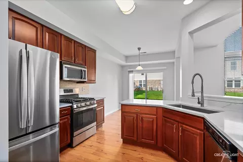 24825 W Gates Ct, Plainfield, IL 60585 photo 5