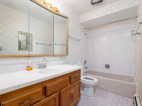 8005 W Oconnor Dr #4E, River Grove, IL 60171 photo 12