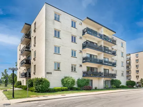 8005 W Oconnor Dr #4E, River Grove, IL 60171