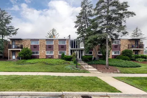 1320 Lore Ln #2-201, Lombard, IL 60148