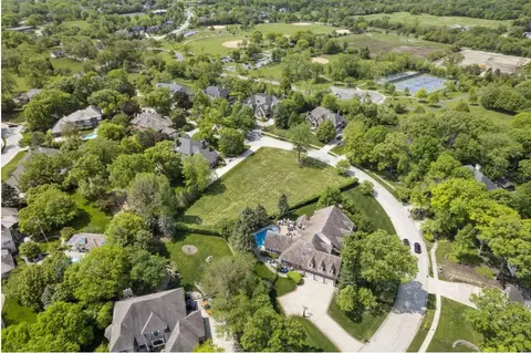 48 Murifield Cir, Wheaton, IL 60189 photo 4