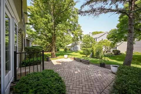 Exterior - 1075 Creekside Dr, Wheaton, IL 60189 photo 2 of 3