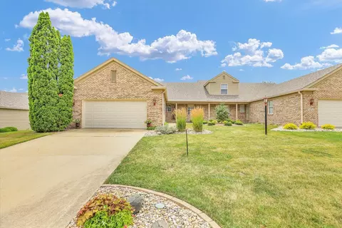 1909 E Amber Ln #B, Urbana, IL 61802
