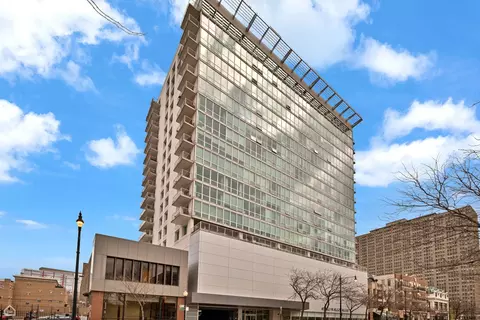 1845 S Michigan Ave #1602, Chicago, IL 60616