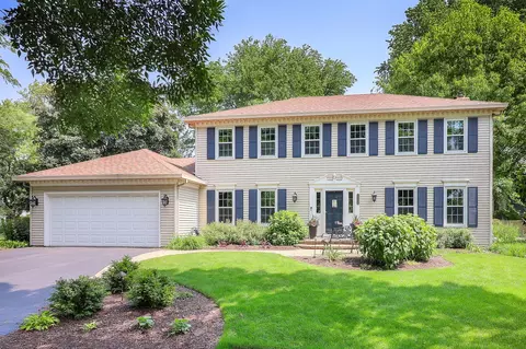 1549 Preston Rd, Naperville, IL 60563