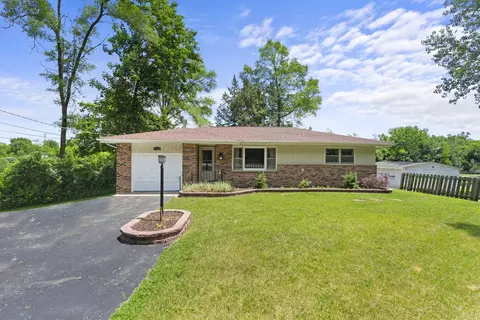 5902 Fox Lake Rd, Mchenry, IL 60051