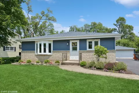 345 Catalpa Ave, Roselle, IL 60172