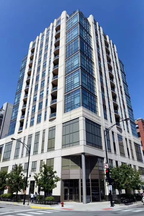 150 W Superior St #1103, Chicago, IL 60654