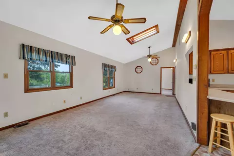 6828 E 2925 North Rd, Cornell, IL 61319 photo 11