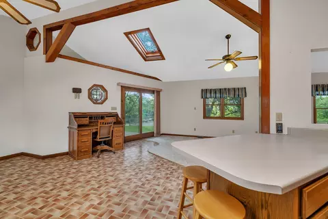 6828 E 2925 North Rd, Cornell, IL 61319 photo 9